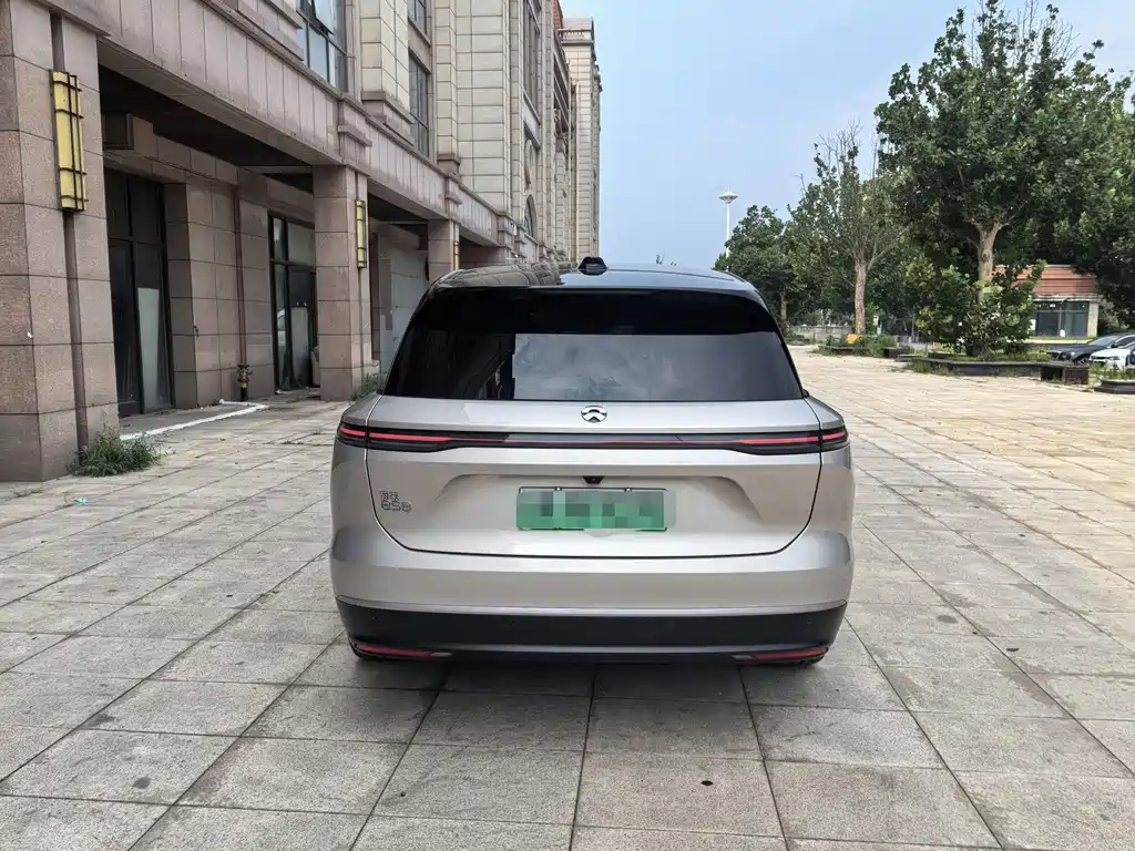 NIO ES8 2023 100kWh