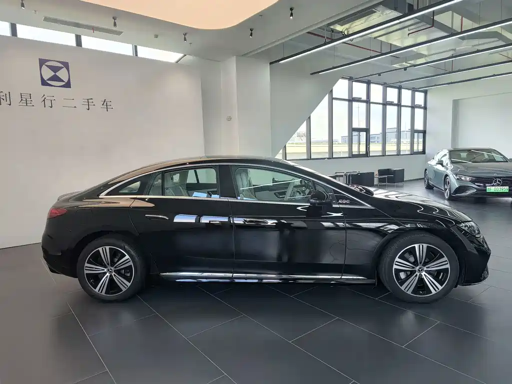 Mercedes-Benz EQE — миниатюра 5