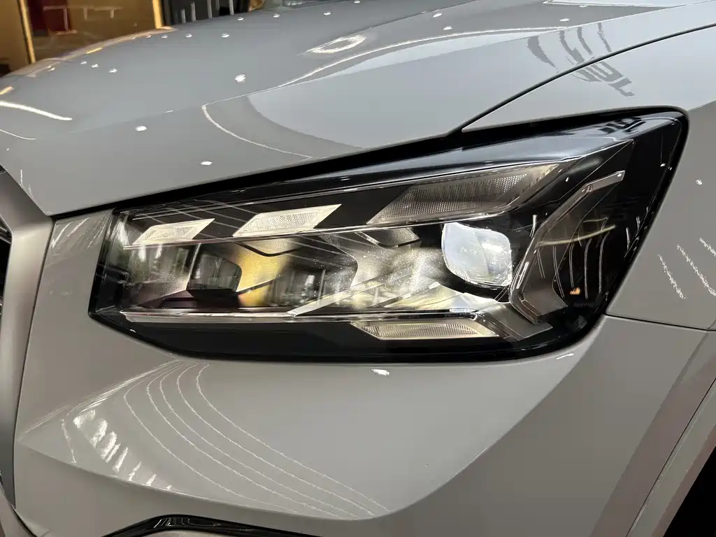 Audi Q2L — миниатюра 25