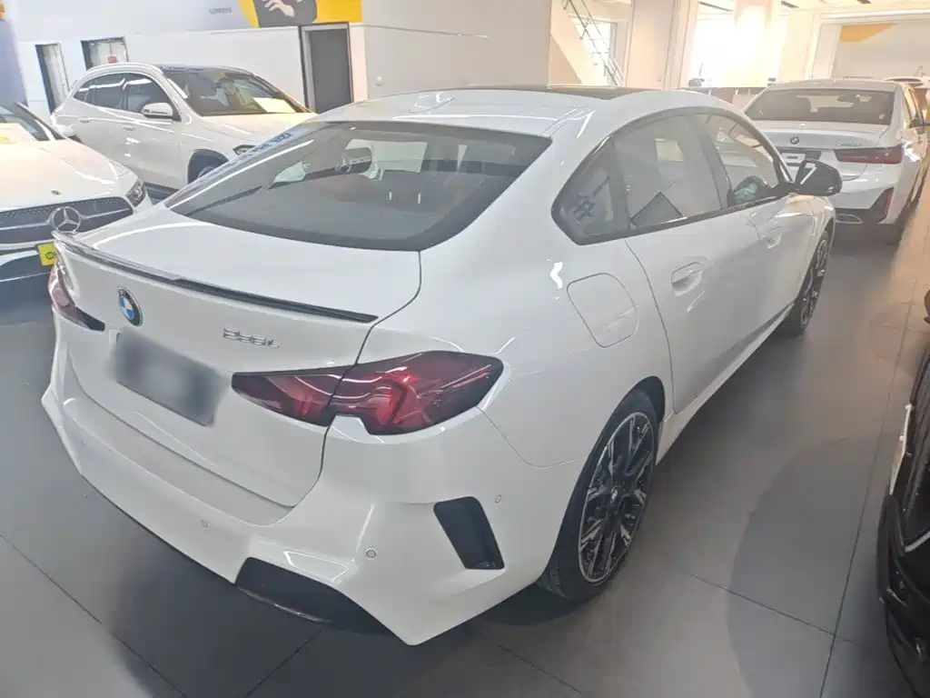 BMW 2 Series — миниатюра 7