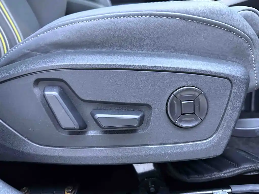 Audi A3 2023 — фото 19