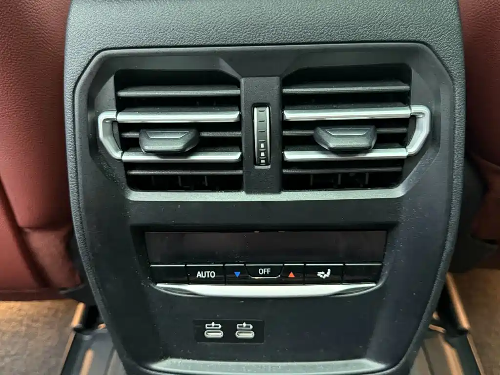 BMW i3 — миниатюра 17