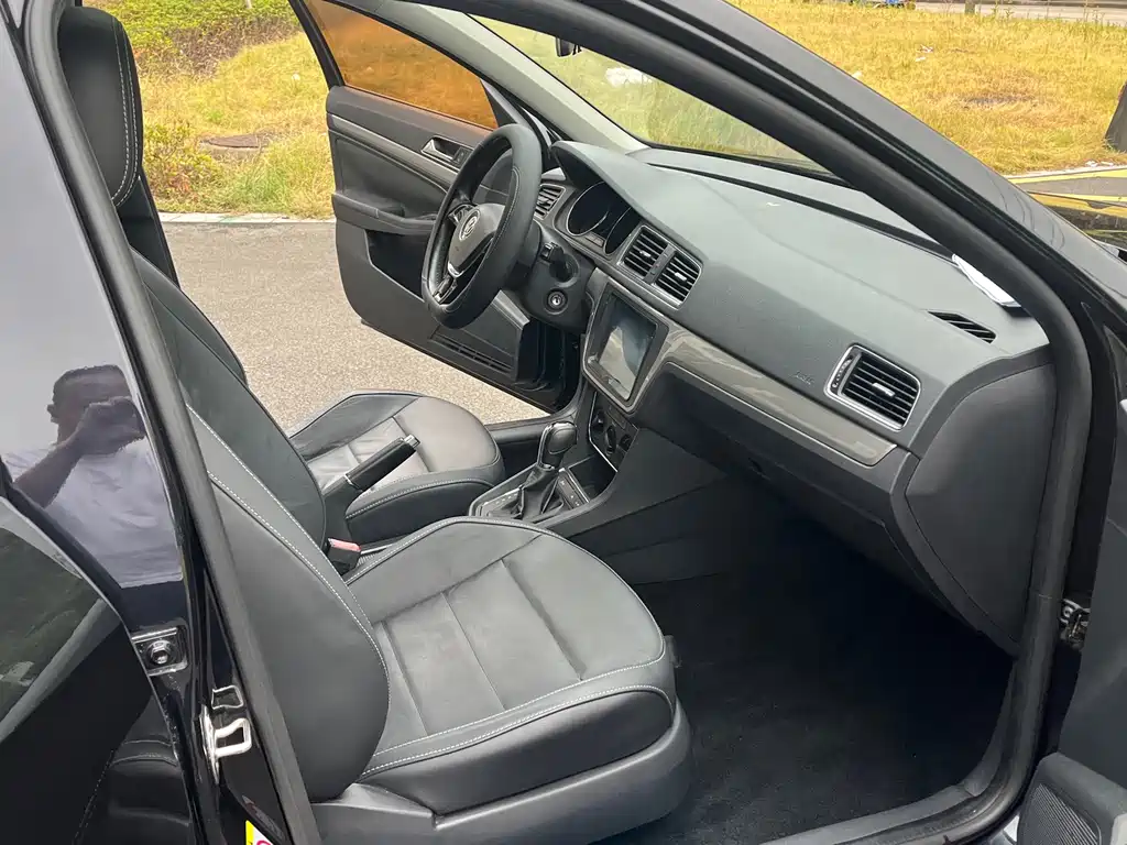 Volkswagen Lavida — миниатюра 11