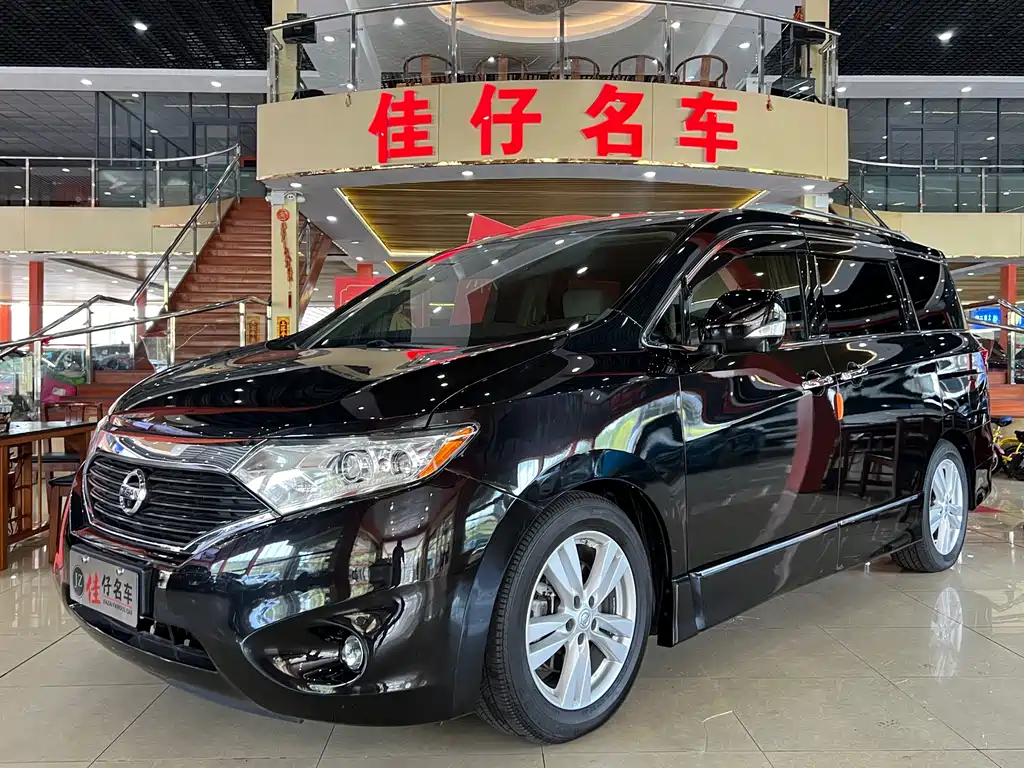 Купить Nissan Quest