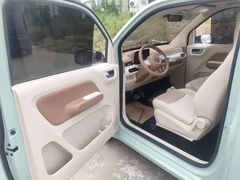 Wuling MINIEV — миниатюра 16