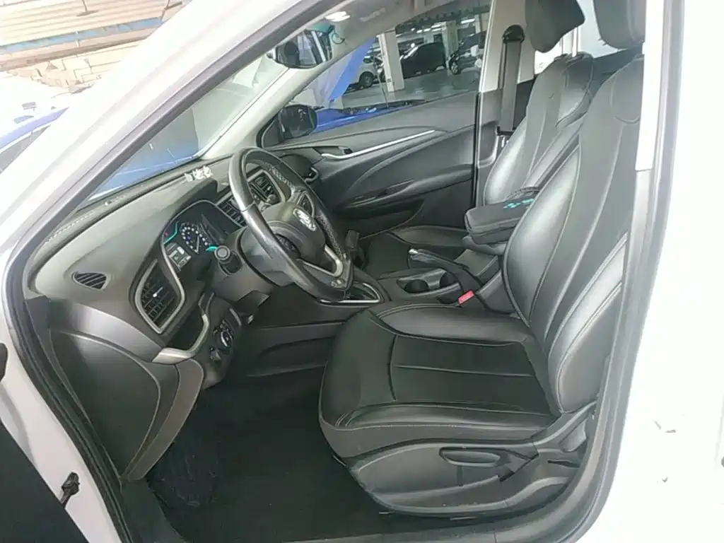 Buick Excelle — миниатюра 15