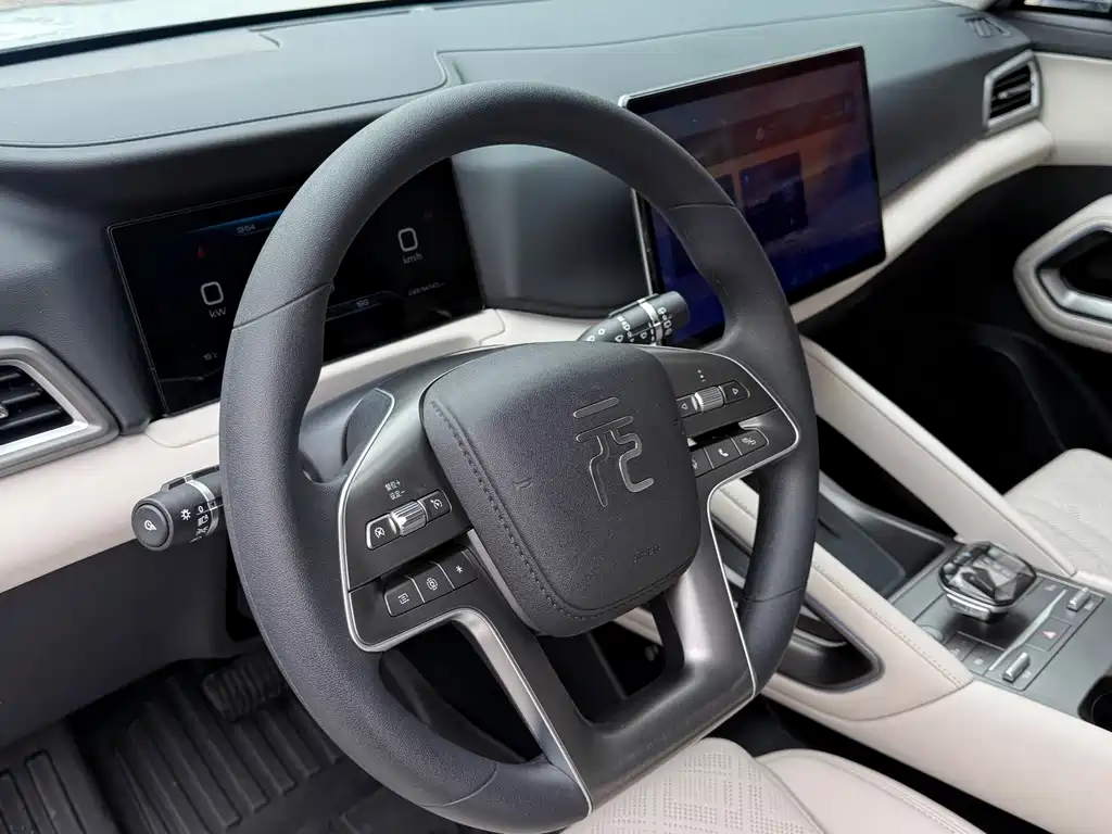BYD Yuan UP — миниатюра 13