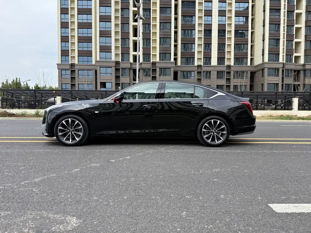 Cadillac CT5 — миниатюра 4