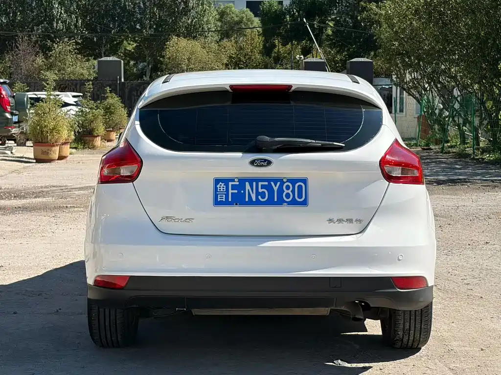 Ford Focus — миниатюра 5