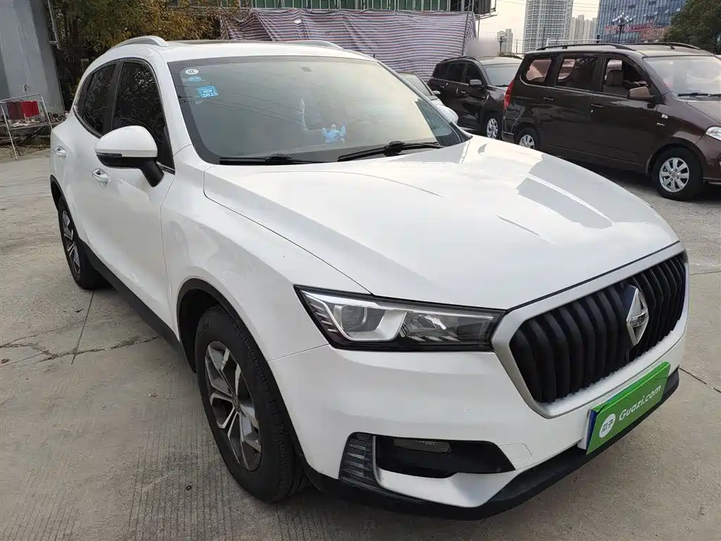 BORGWARD BAOWO BX5