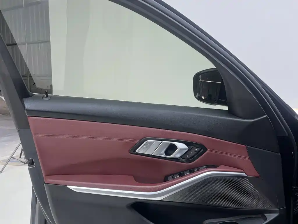 BMW 3 Series — миниатюра 19
