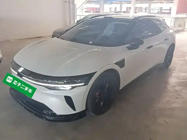 2025 Zeekr 007