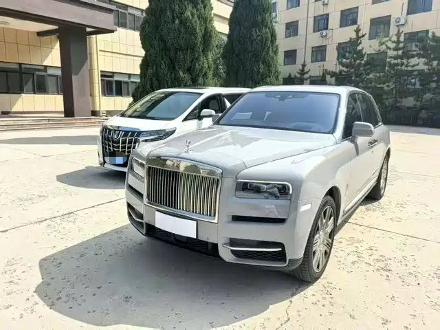 ROLLS-ROYCE CULLINAN 2022