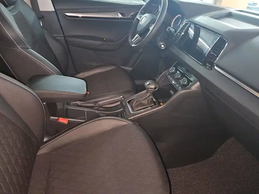 Skoda Karoq — миниатюра 8