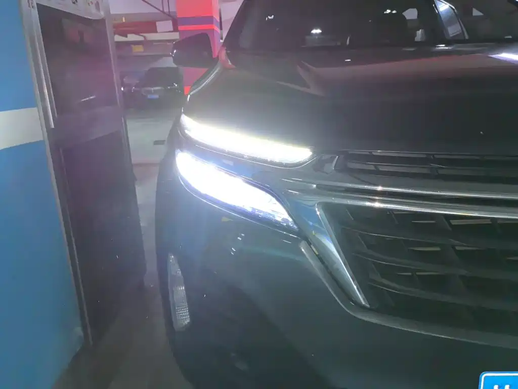 Chevrolet Equinox — миниатюра 7