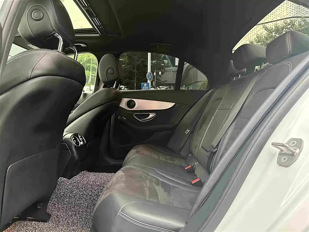 Mercedes-Benz C-Class — миниатюра 18