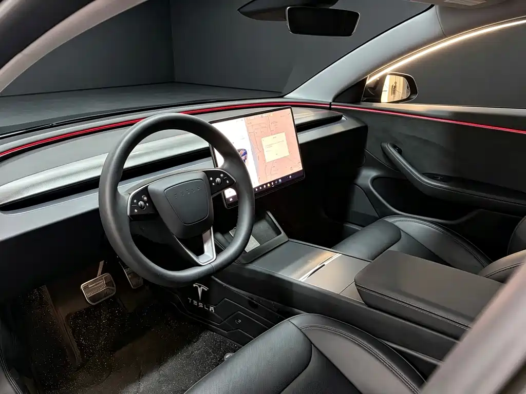 Tesla Model 3 — миниатюра 4