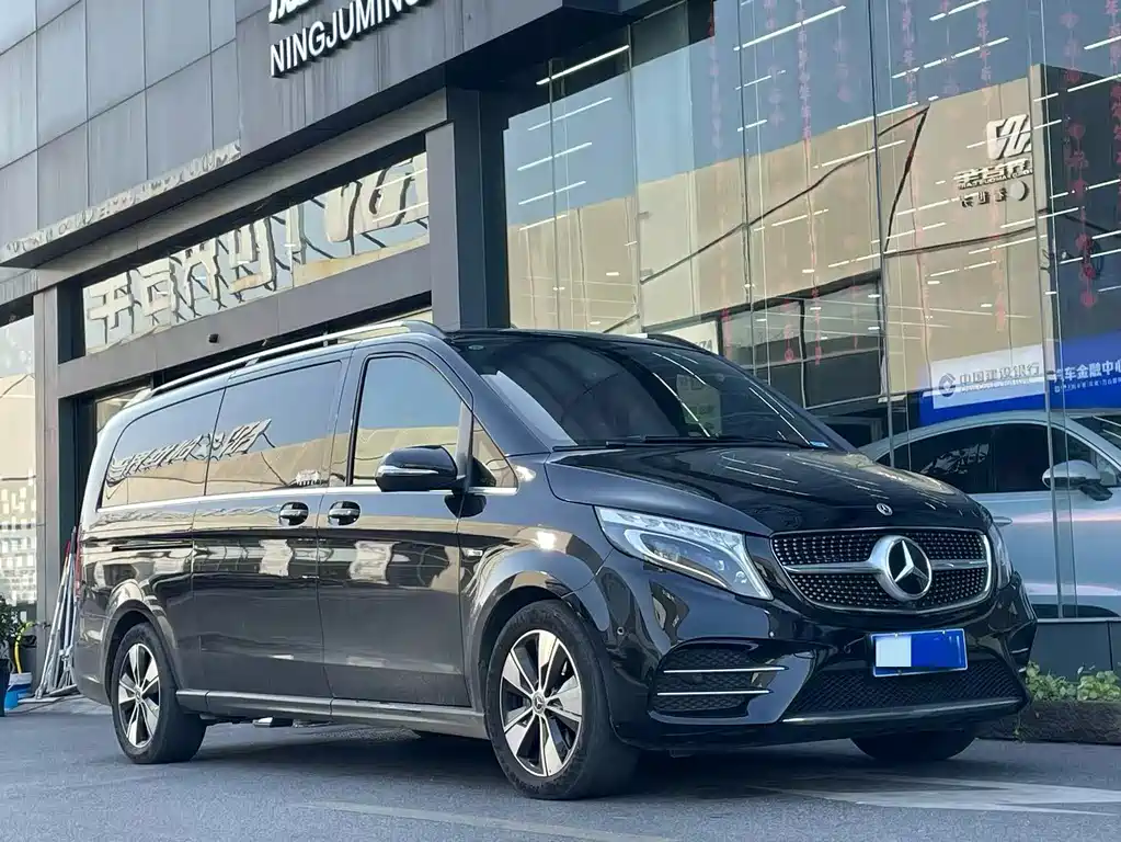 MERCEDES-BENZ V CLASS