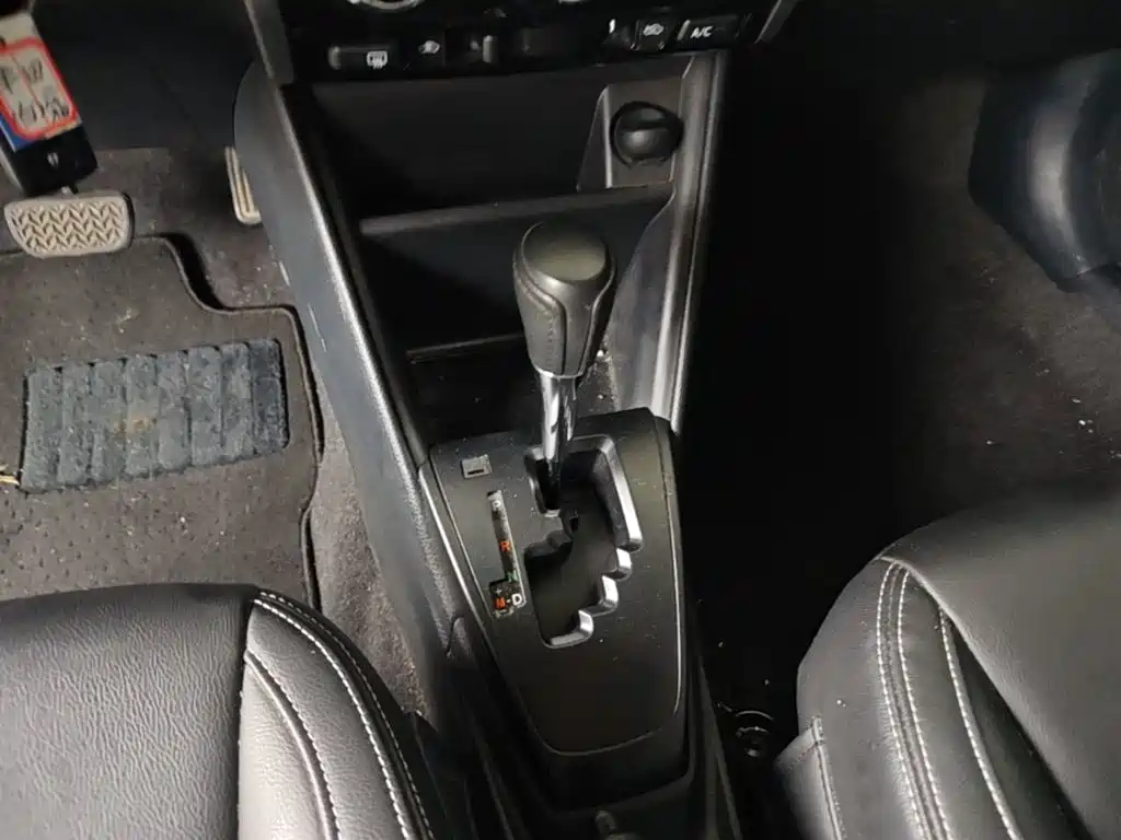 Toyota Yaris L — миниатюра 14