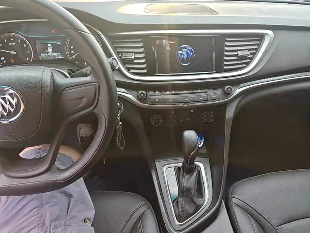 Buick Excelle — миниатюра 10