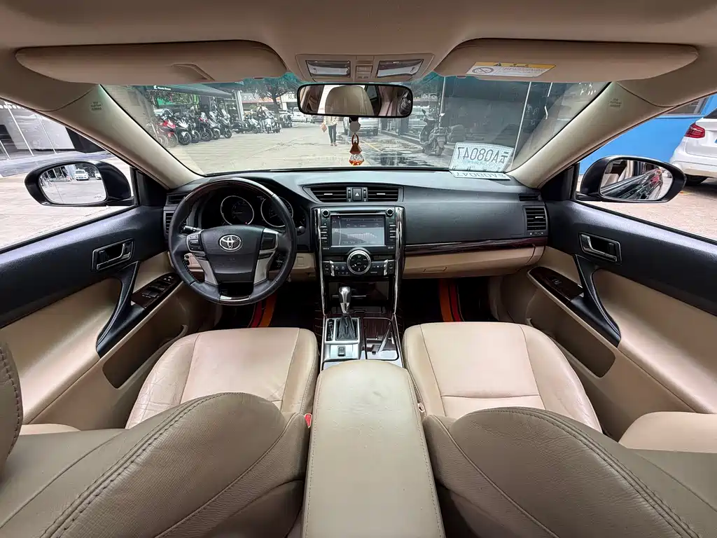 Toyota Reiz — миниатюра 11