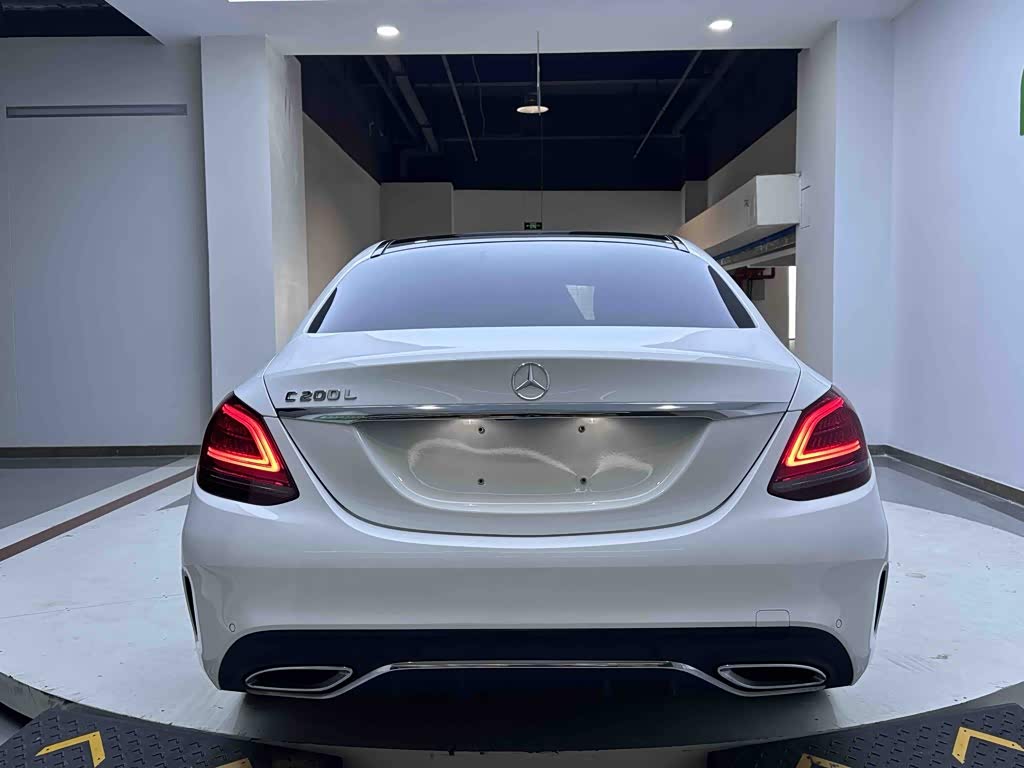 Mercedes-Benz C-Class 1.5 л 2021 г. Белый, пробег 37000 км