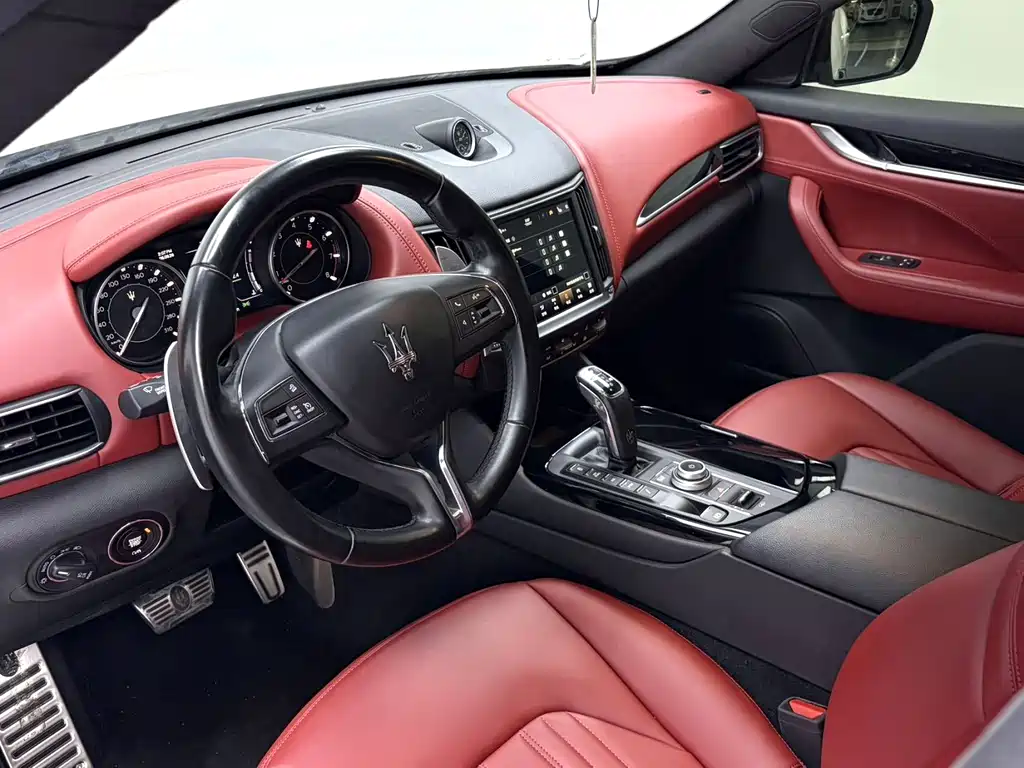 Maserati Levante — миниатюра 6