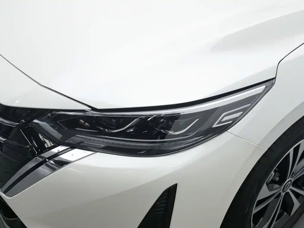 Nissan Sylphy — миниатюра 7