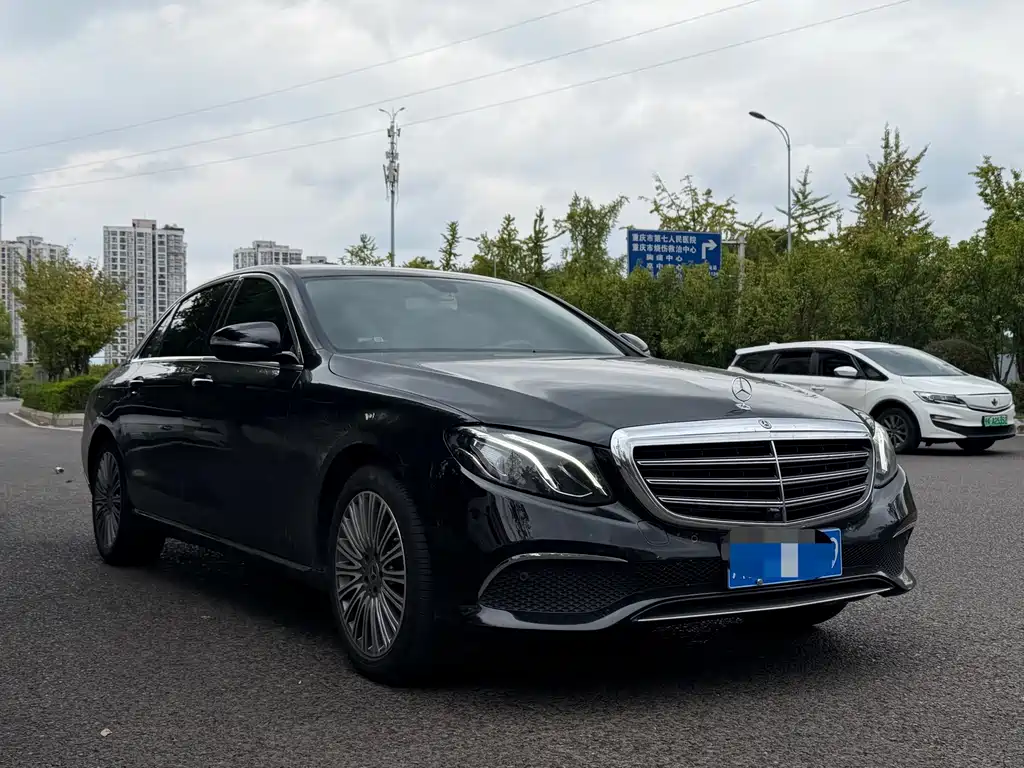 Mercedes-Benz E-Class — миниатюра 3