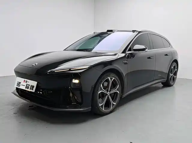 2025 Nio ET5