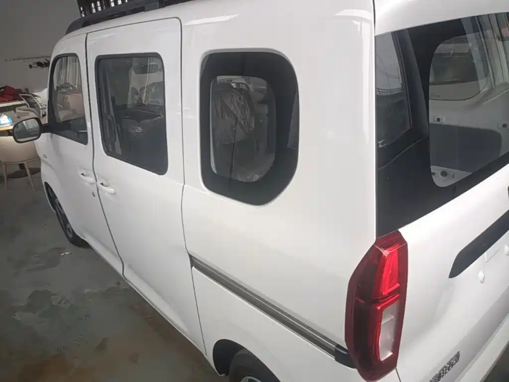 Wuling Sunshine EV 2025 305km