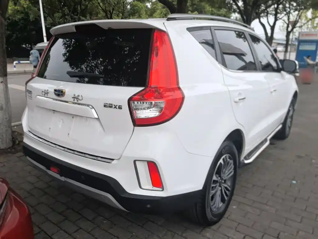 Geely Vision X6 — миниатюра 7