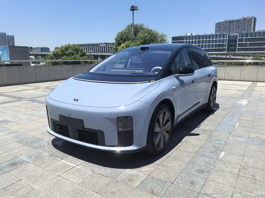 Li Auto i8 2025 Standard
