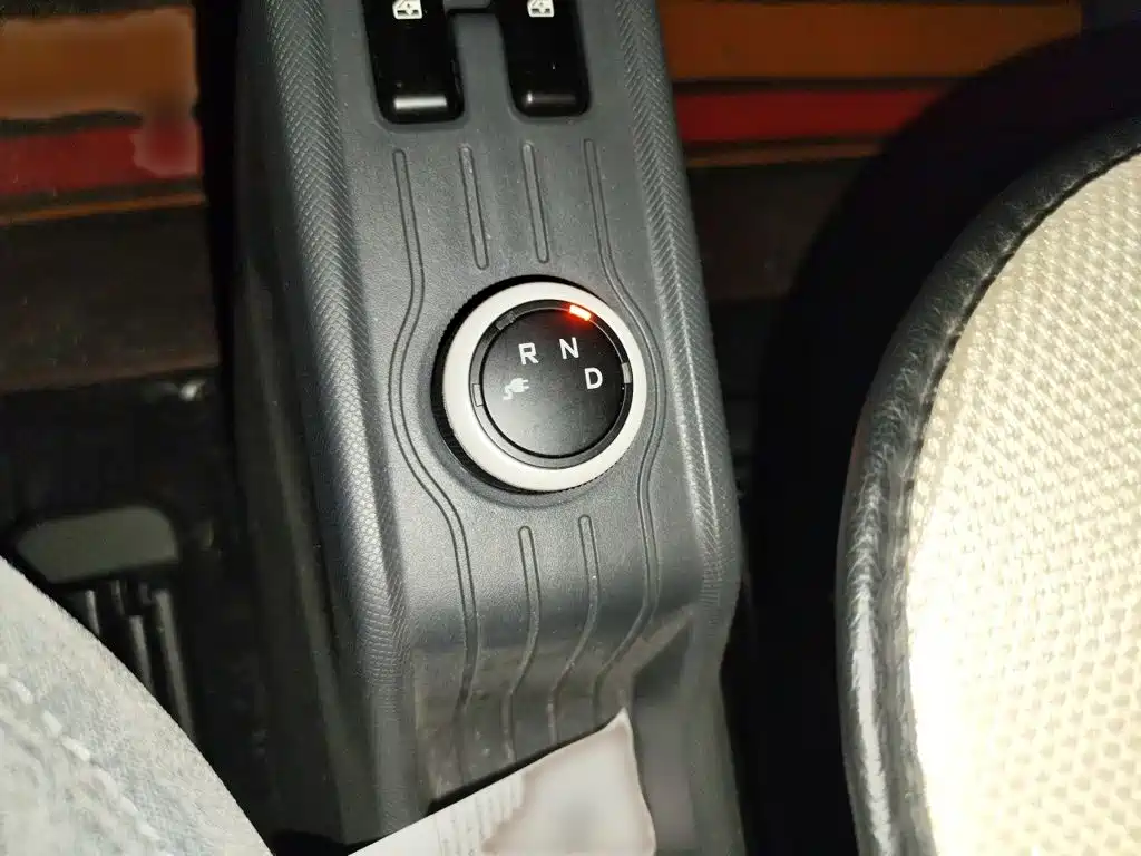 Wuling MINIEV — миниатюра 7