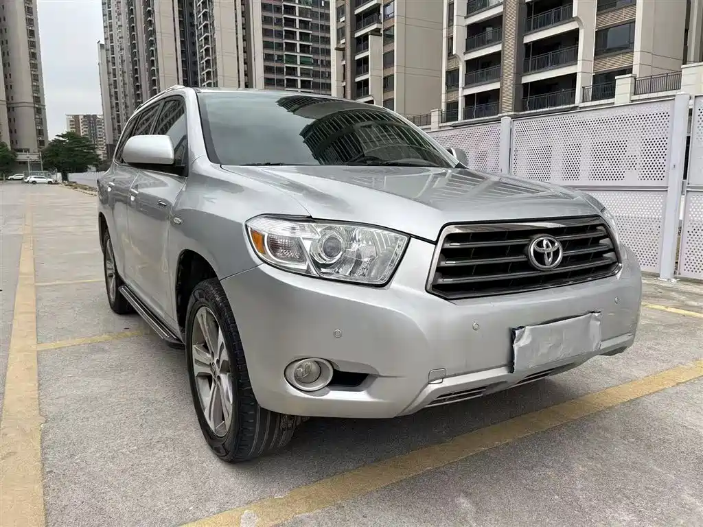 Toyota Highlander 2009 2.7L 5 мест Sport