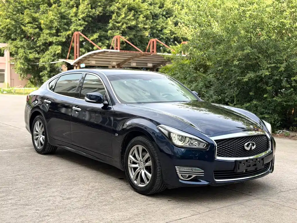 Infiniti Q70 — миниатюра 4