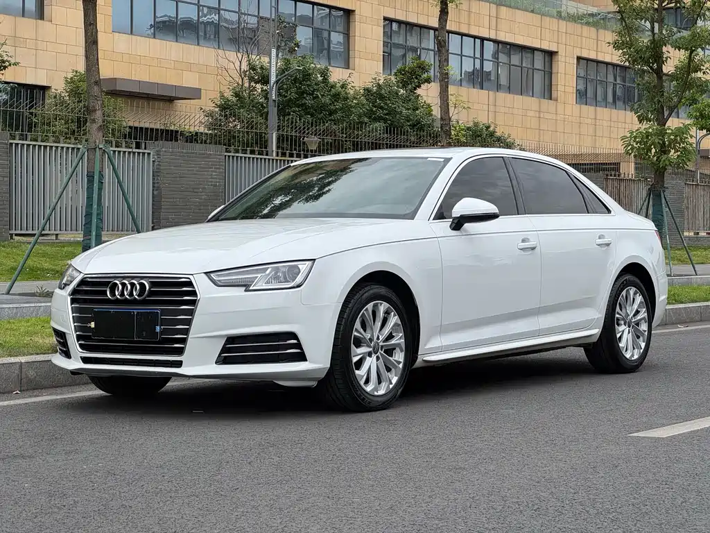 Audi A4L 2017