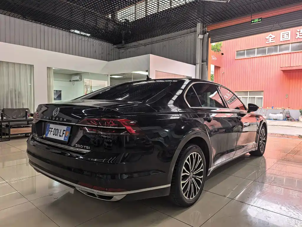 Volkswagen Phideon — миниатюра 6