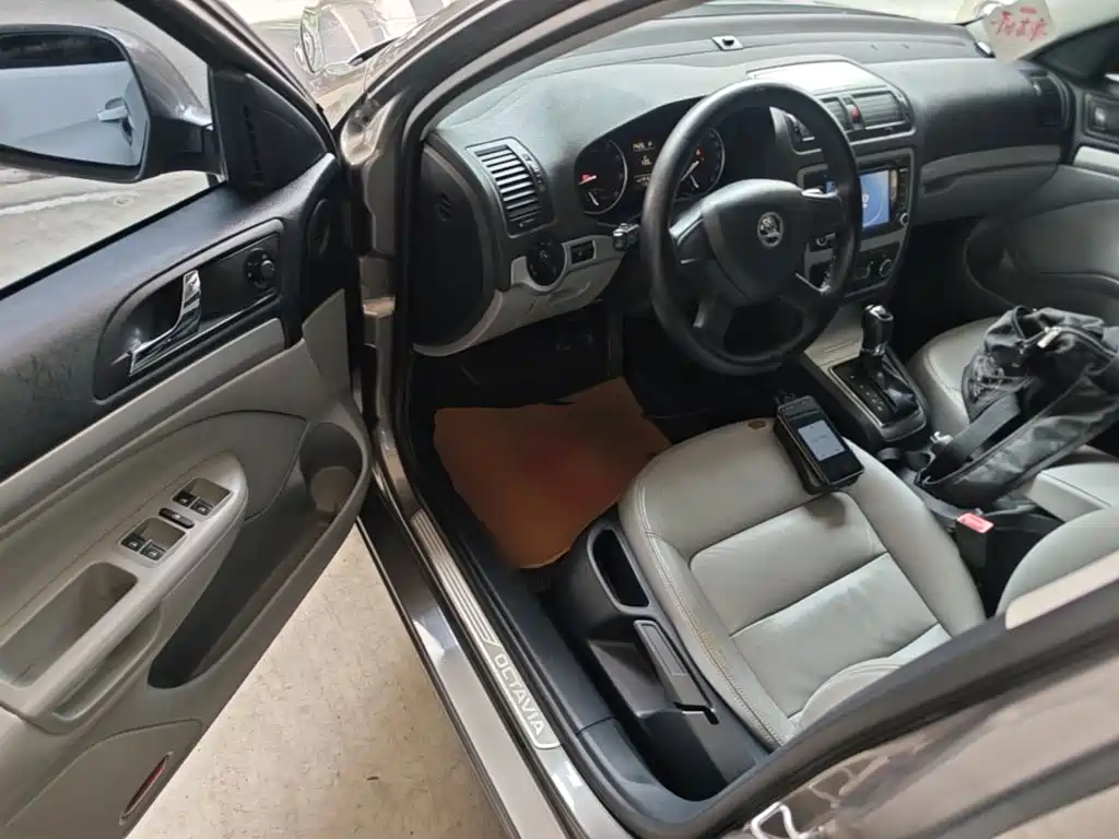 Skoda Octavia — миниатюра 16