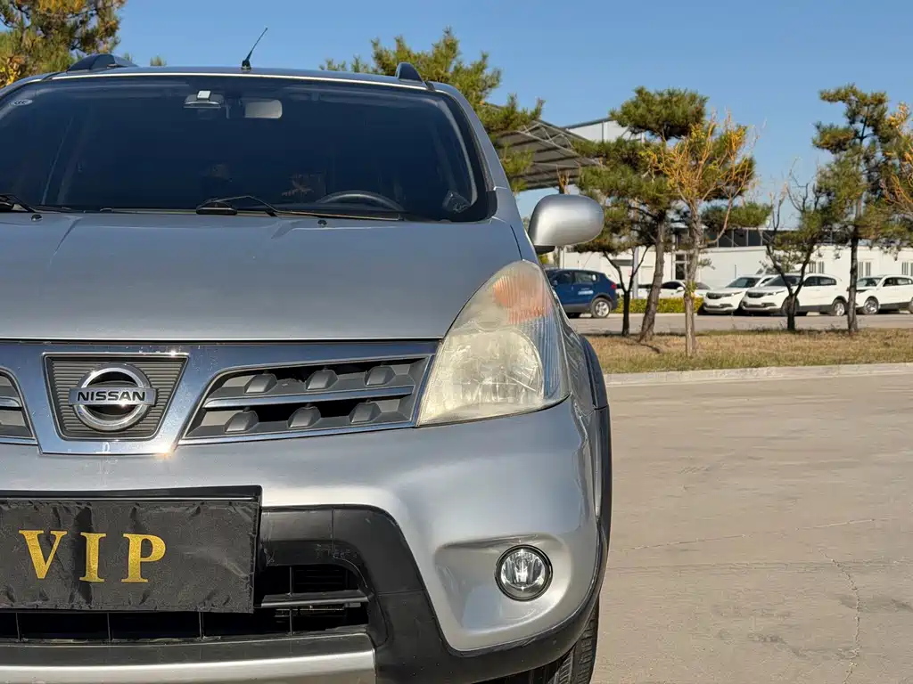 Nissan Livina — миниатюра 2
