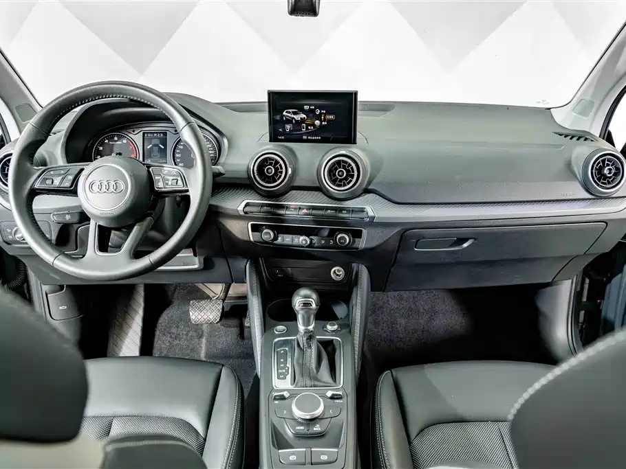 Audi Q2L — миниатюра 12