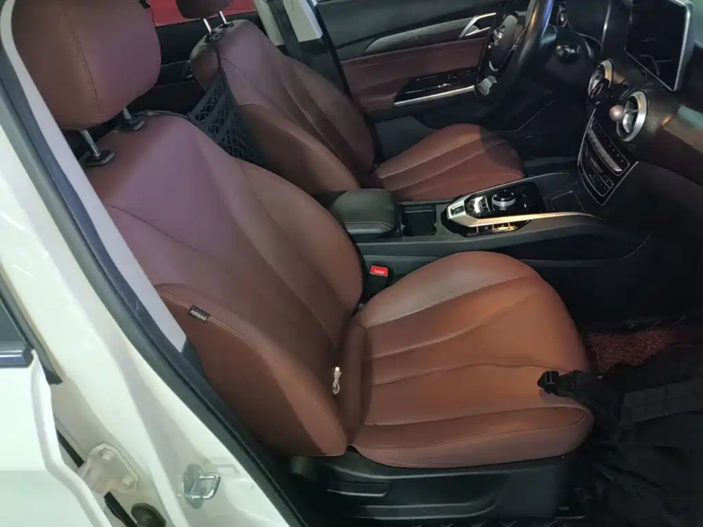 BAIC EU5 — миниатюра 24