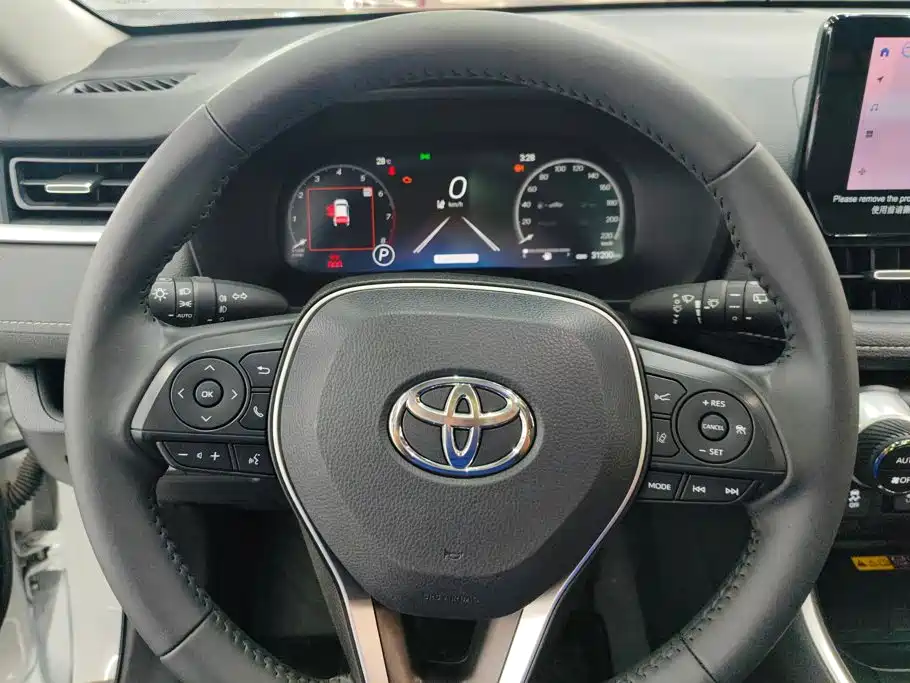 Toyota RAV4 — миниатюра 14