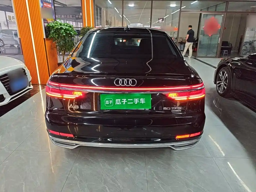 Audi A8 — миниатюра 6