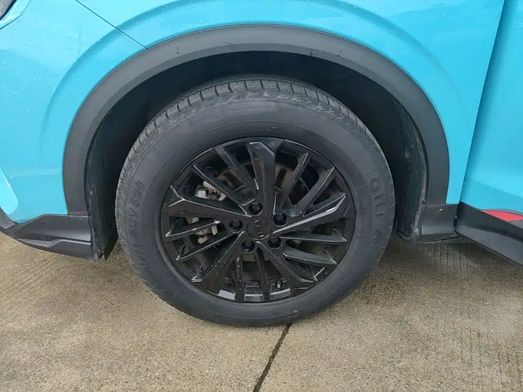 Geely Binyue — миниатюра 23