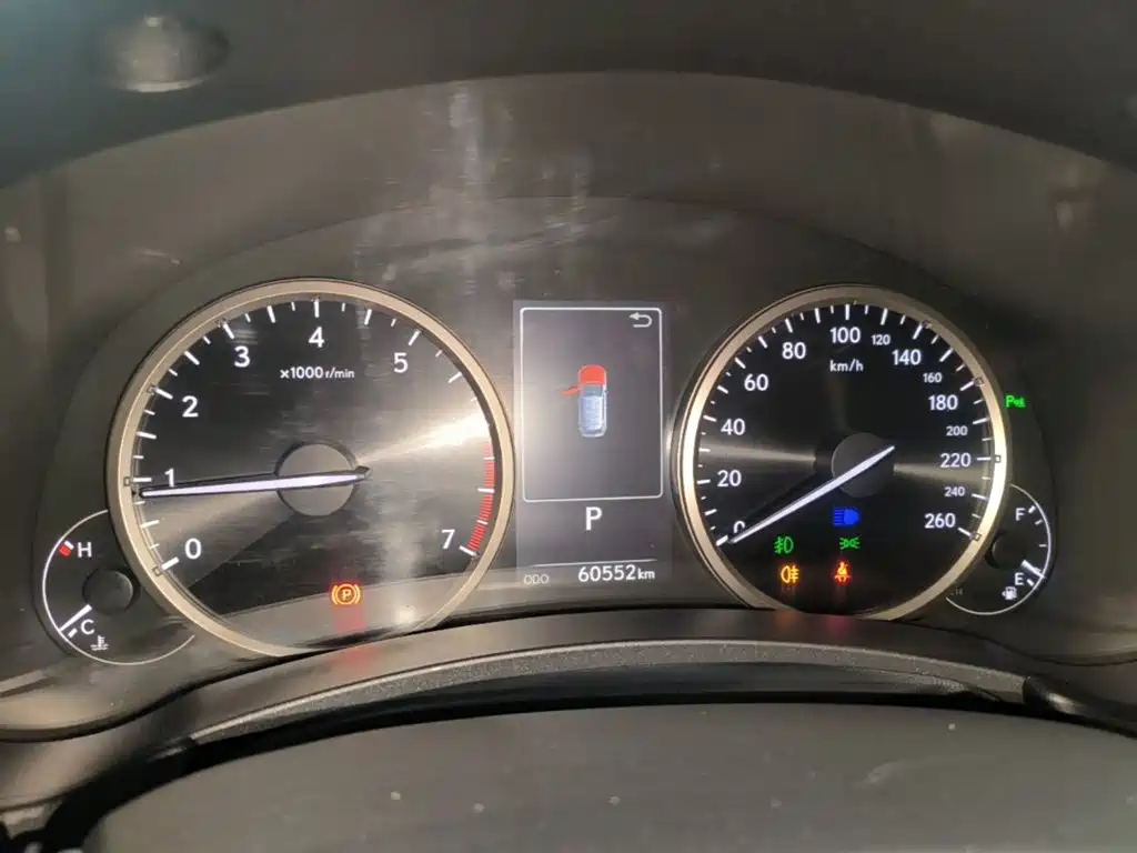 Lexus NX — миниатюра 12