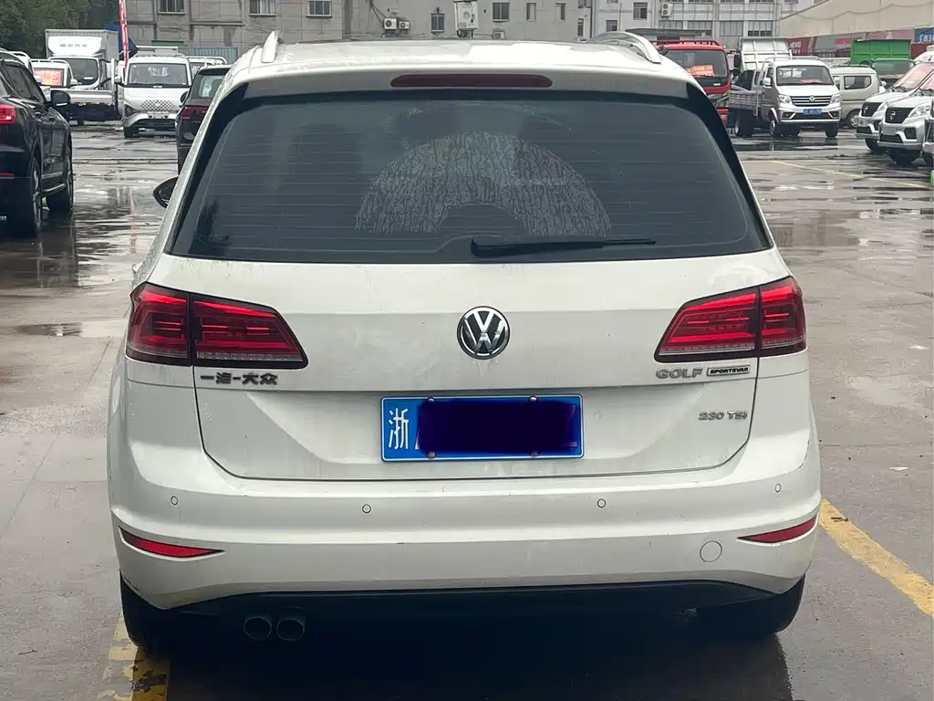 VOLKSWAGEN GOLF*JIAYU