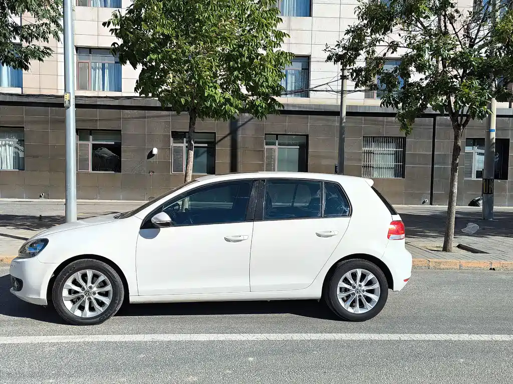 Volkswagen Golf — миниатюра 13