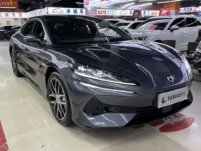 2025 Denza Z9