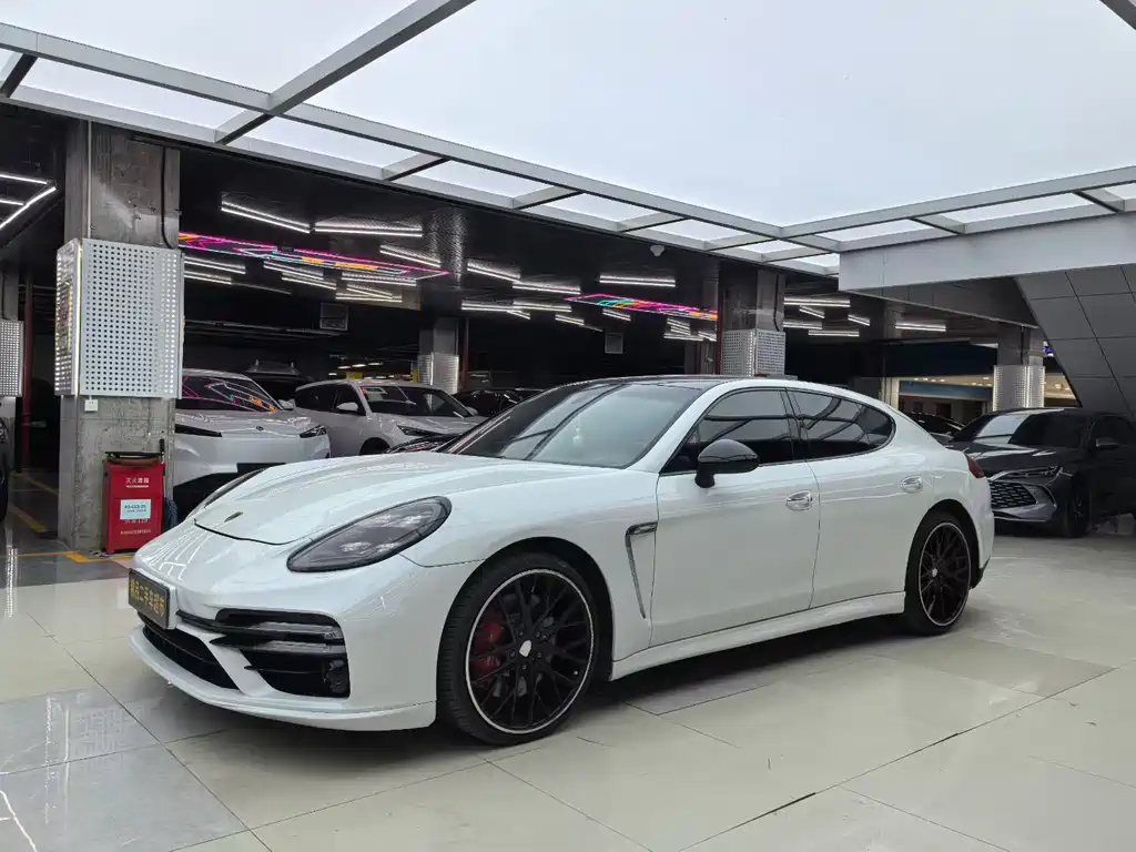 Porsche Panamera — миниатюра 2
